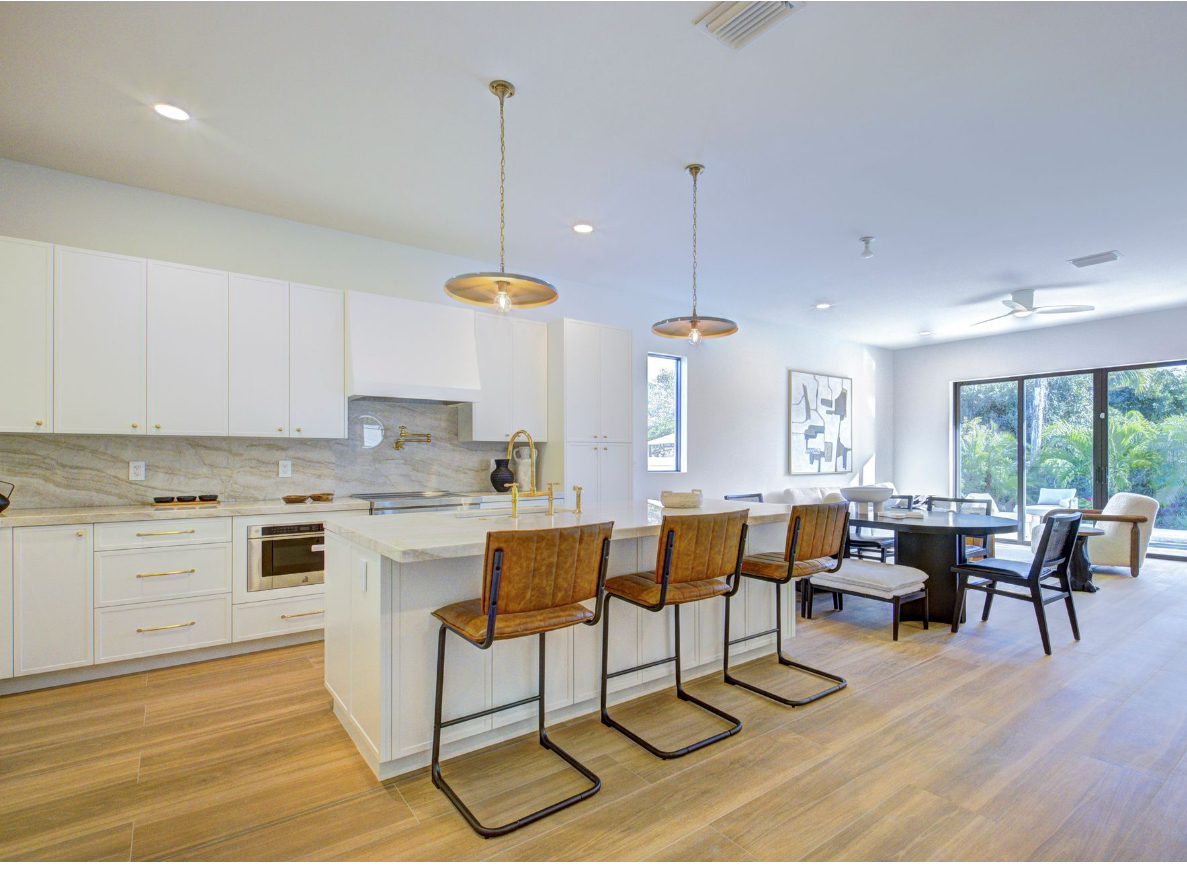 Kitchen sinks and faucets in Thousand Oaks